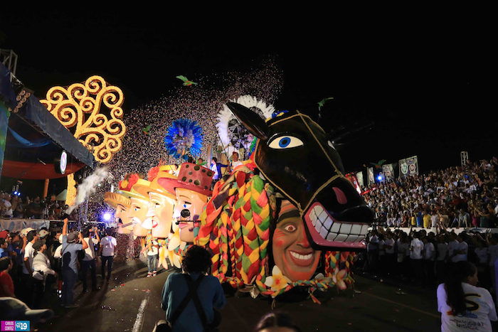 Espectacular XIII edición del Carnaval Alegría por la Vida
