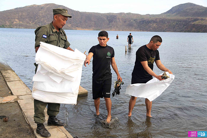 Ejército de Nicaragua realiza jornada de limpieza en Xiloá