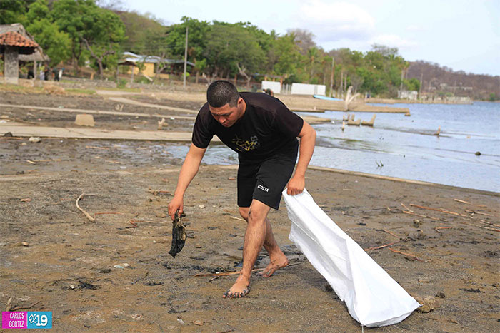Ejército de Nicaragua realiza jornada de limpieza en Xiloá