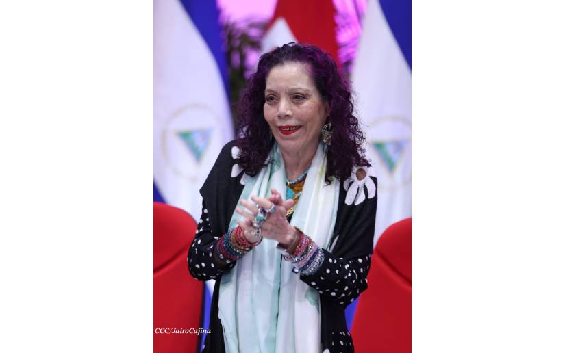 Compañera Rosario después del acto de Aniversario del Tránsito a la Inmortalidad de Carlos Fonseca