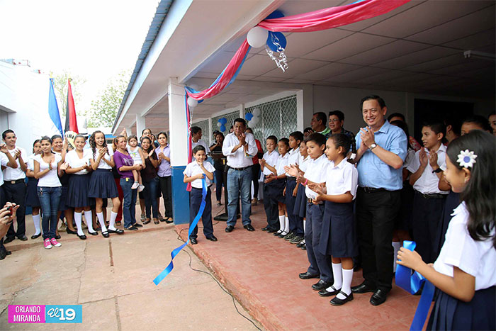 Estudiantes de Managua gozan de más ambientes escolares dignos