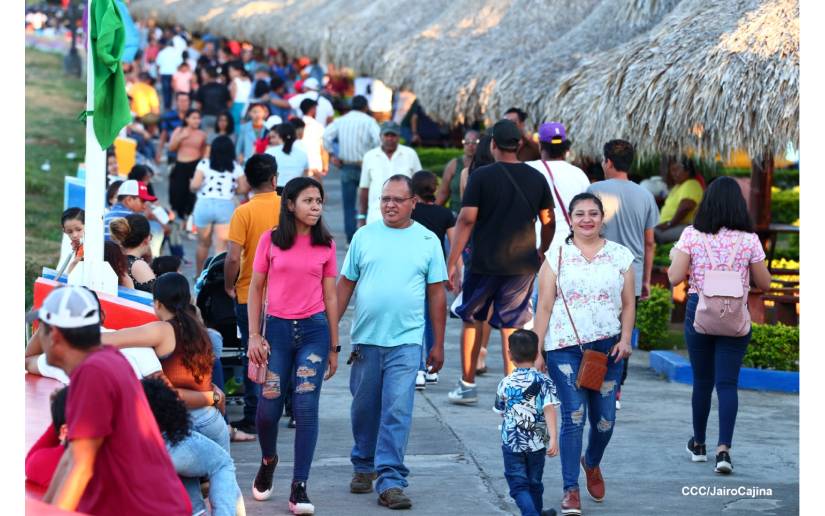 Así disfrutaron las familias de su domingo en el Puerto Salvador Allende
