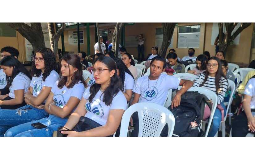 Red de Jóvenes Comunicadores desarrolla encuentro con estudiantes de periodismo