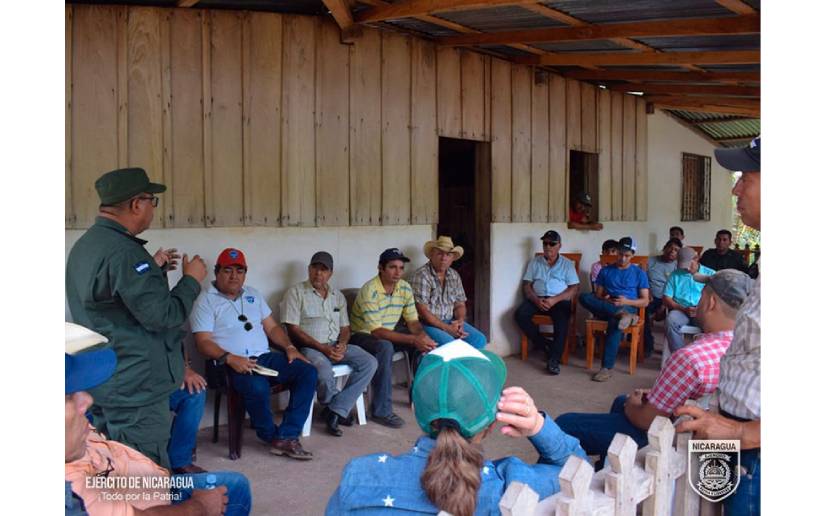 Sexto Comando Militar Regional participó en reunión con 25 productores ganaderos 