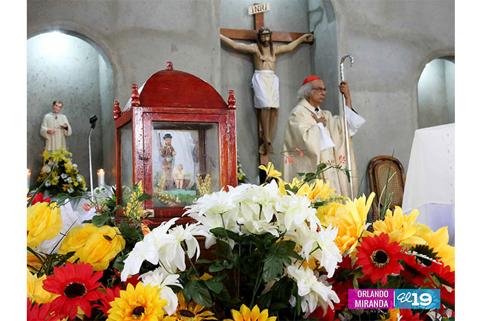 Cardenal Brenes en el Día del Padre exhorta a familias de Nicaragua a que se formen en valores