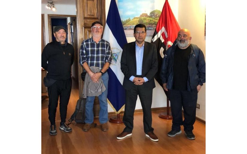 Embajada de Nicaragua en Chile recibe a delegación del Centro de Estudios  Francisco Bilbao