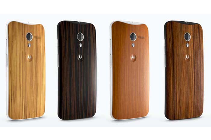 Llegan a Argentina dos versiones de celulares con cubiertas hechas de madera