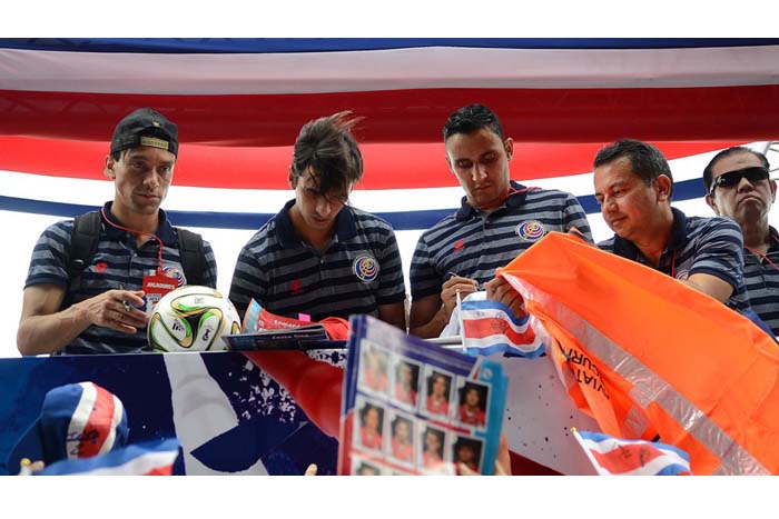 Como héroes reciben a selección de Costa Rica 