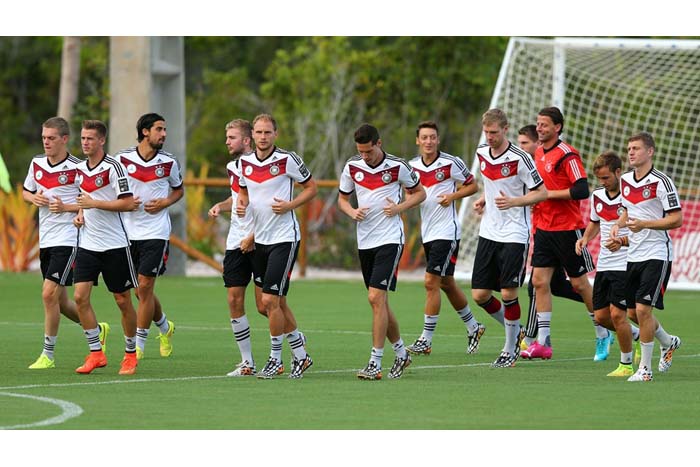 Alemania se entrena en Sao Januario pendiente de Boateng