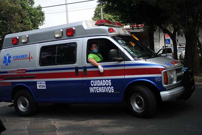 Hombre con trastorno mental roba ambulancia en Colombia para buscar a Neymar