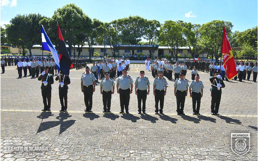 Cover image for Graduación de Maestría, Especialización y Cursos de la Universidad de Defensa de Nicaragua 4 de Mayo