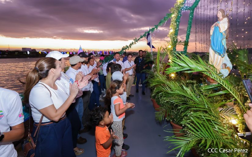 Cover image for Puerto Salvador Allende celebra la tradicional Purísima Acuática en el lago Xolotlán