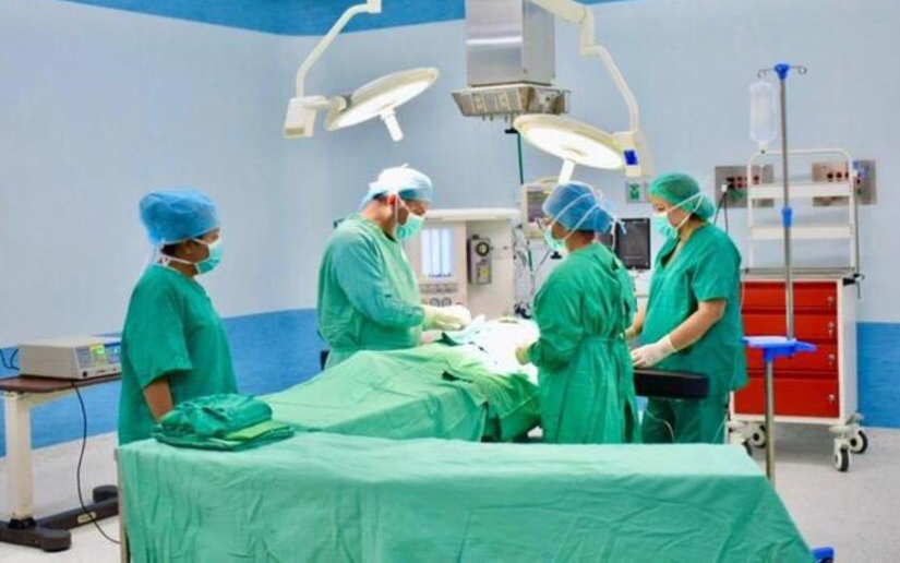 Entregarán dos quirófanos para el tratamiento del cáncer en el Hospital “La Mascota”