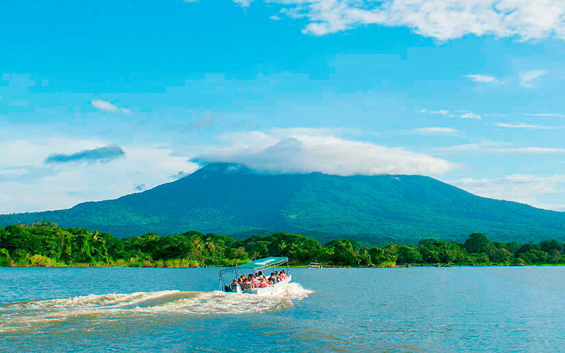 Vacaciones decembrinas para disfrutar en todo el esplendor de la Tierra de Lagos y Volcanes