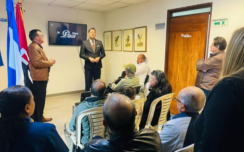 Riden homenaje a Rubén Darío en la Embajada de Nicaragua en Colombia