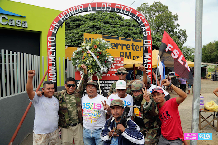 Caravanas de todo el país llegan a Plaza de la Fé para celebrar el 35/19