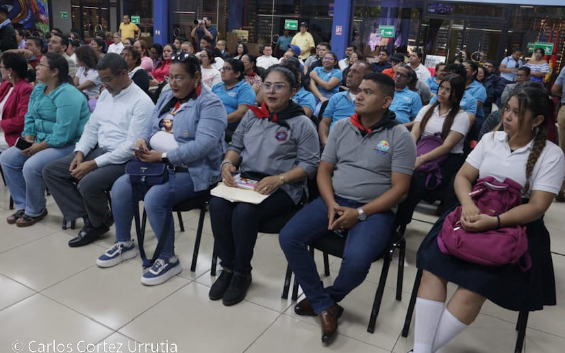 National Education System Participates in Forum “Literacy: True Light and Victories”