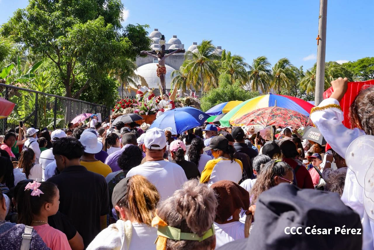Managua Cathedral celebrates traditional Via Crucis with thousands of faithful