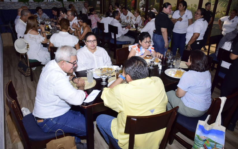 Photo Gallery: Lunch in León