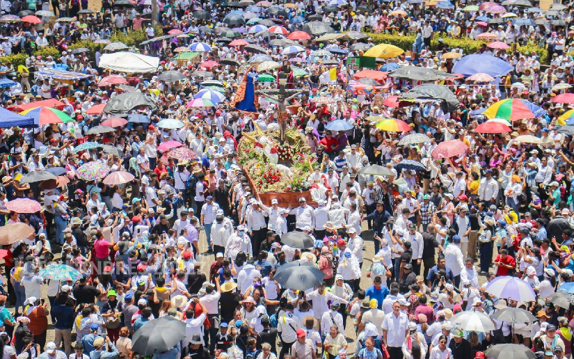 (Photos) Penitential Way of the Cross in Managua Cathedral