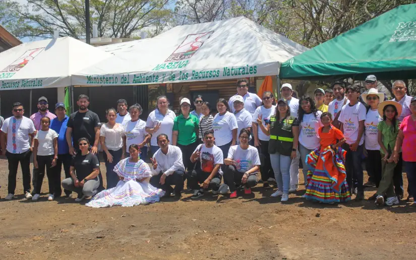 Market and hike at Masaya volcano