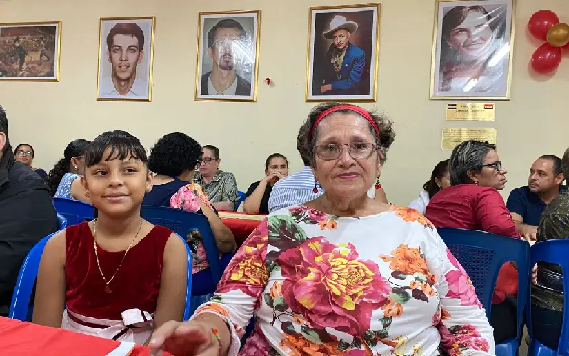 Cover image for INPESCA con madres