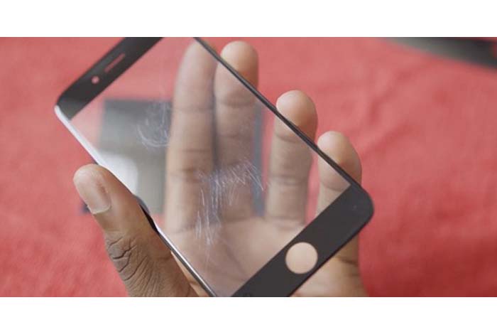 La pantalla de zafiro del iPhone 6 no pasó la prueba de rayaduras