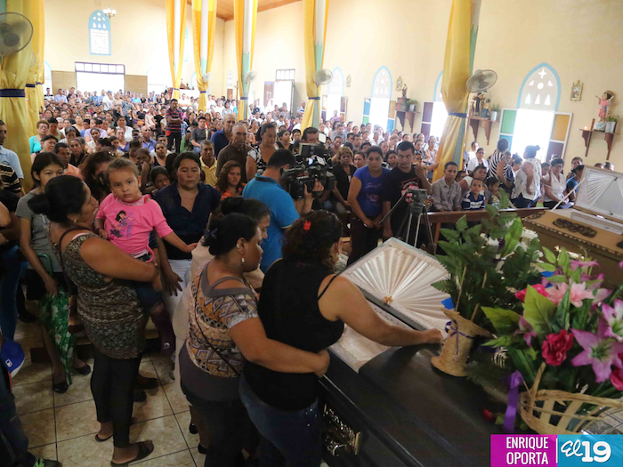San Juan de Limay da último adiós a víctimas de masacre