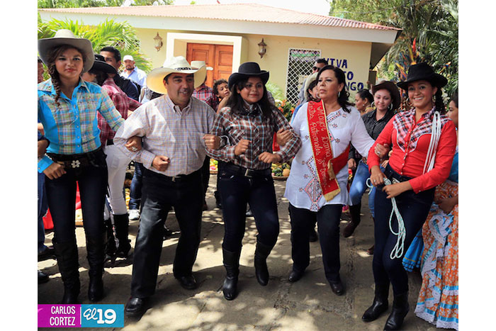 Alcaldesa es nombrada mayordoma de las festividades de Santo Domingo de Guzmán