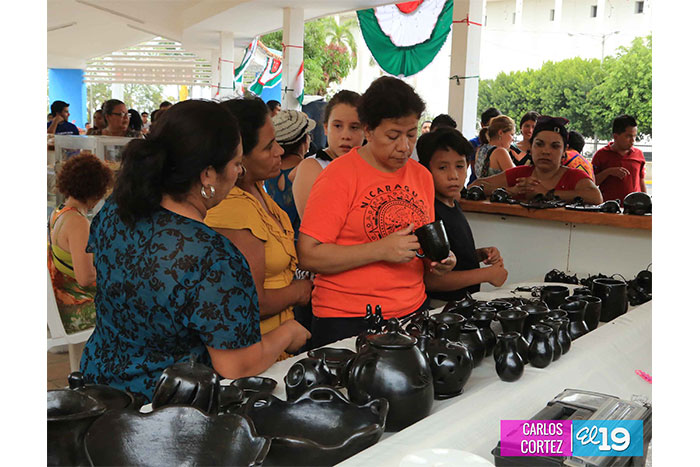 Hortalizas, café, artesanías y cultura jinotegana se exhiben con éxito en Avenida de Bolívar a Chávez