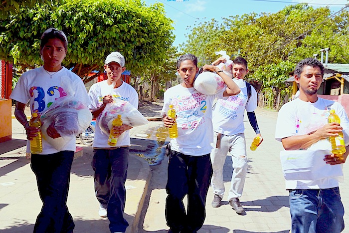 Promotoría Solidaria entrega 2 mil 500 paquetes alimentarios