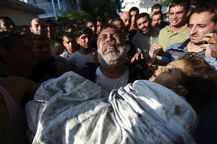 Tres niños en lista de cinco muertos por ataque aéreo a Gaza	