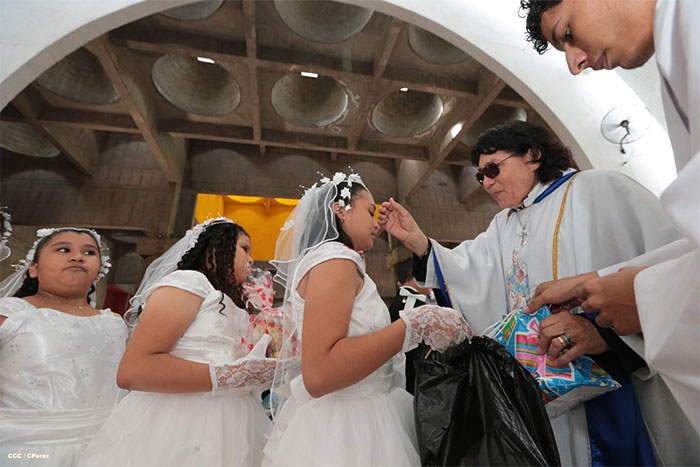 310 niños y niñas se consagran a Jesucristo al recibir la Primera Comunión