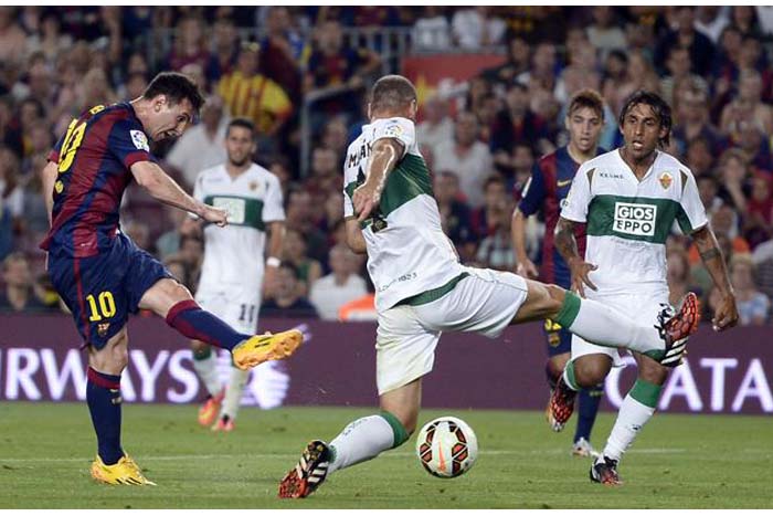 Barcelona empieza Liga con triunfo sobre Elche con dos de Messi