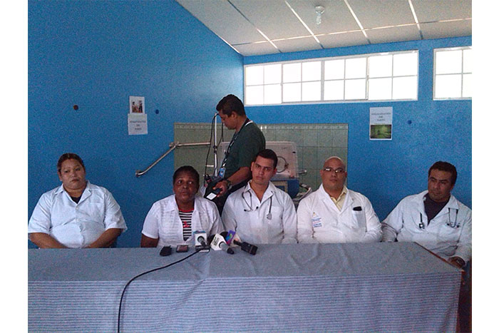 MINSA atiende a mineros sobrevivientes de derrumbe en Mina El Comal