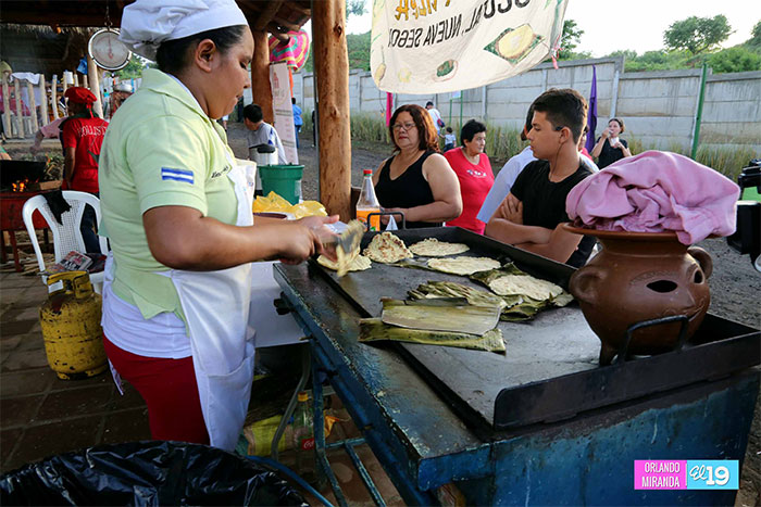 Familias disfrutan de Feria de la Economía Familiar Nicaragua Mía, Nicaragua Nuestra
