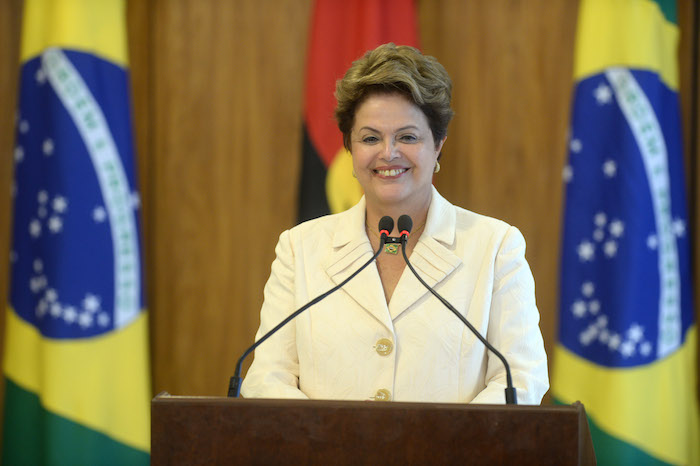 Presidenta de Brasil destaca mejoras sociales	
