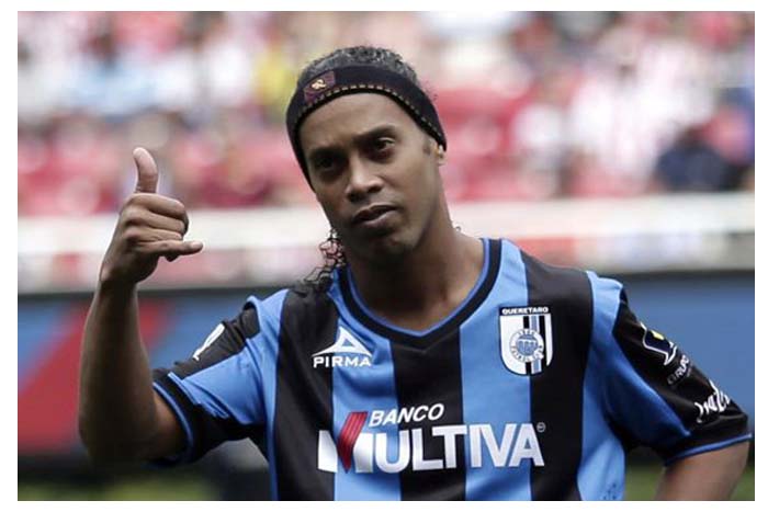Ronaldinho se estrena en Liga MX y ya está en la lista de goleadores