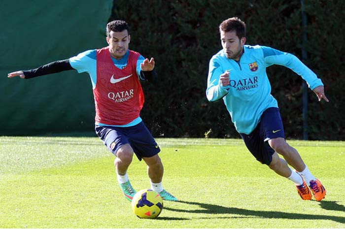 El Barça prepara el duelo ante el Granada con las novedades de Douglas y Alba