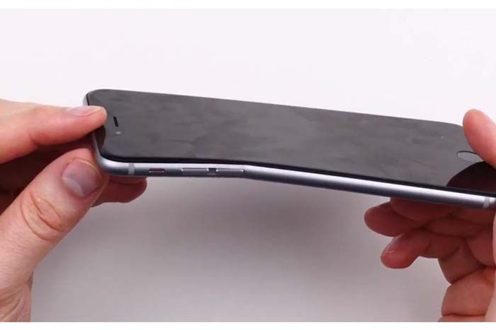 Apple busca un experto en metalografía para que el próximo iPhone no se doble