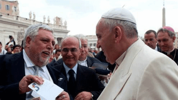Papa Francisco recibe carta sobre caso de 5 héroes cubanos