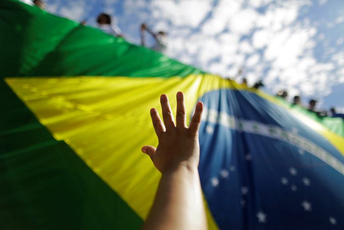 Principales gremios brasileños se movilizan en apoyo a Rousseff	