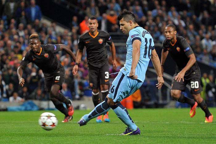Manchester City, con un gol de Kun Agüero, empata con Roma