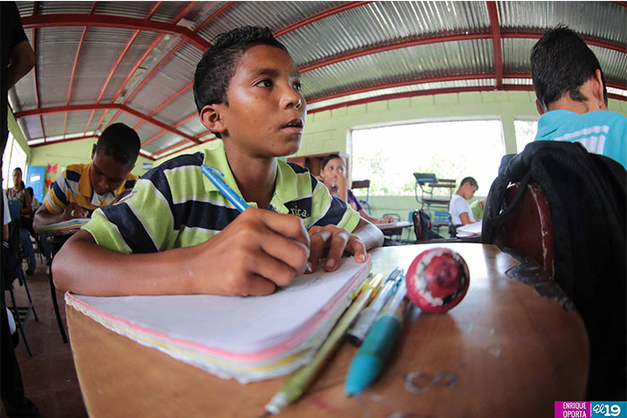 Gobierno continúa impulsando la Educación Rural a Distancia