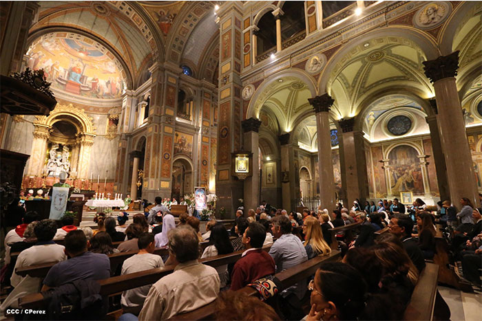 Cardenal Brenes toma posesión de Parroquia San Joaquín, en Roma