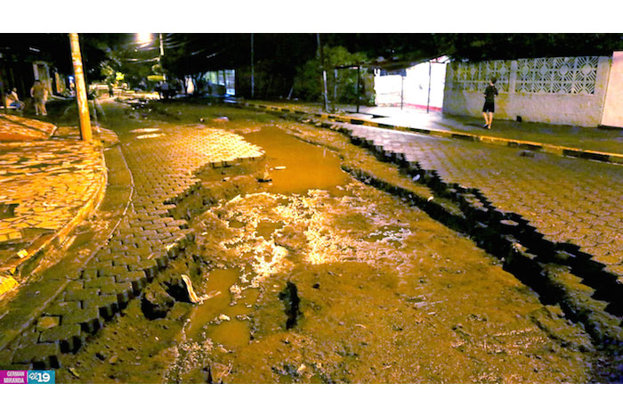 Fuerte aguacero deja severos daños en Managua