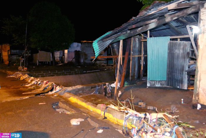 Fuerte aguacero deja severos daños en Managua