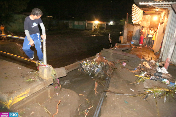 Fuerte aguacero deja severos daños en Managua