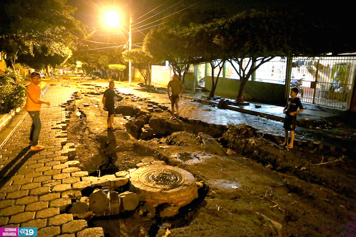 Fuerte aguacero deja severos daños en Managua