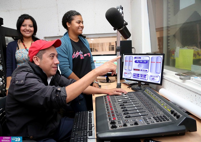 Aquí Radio Sandino… 37 años con vos!!!